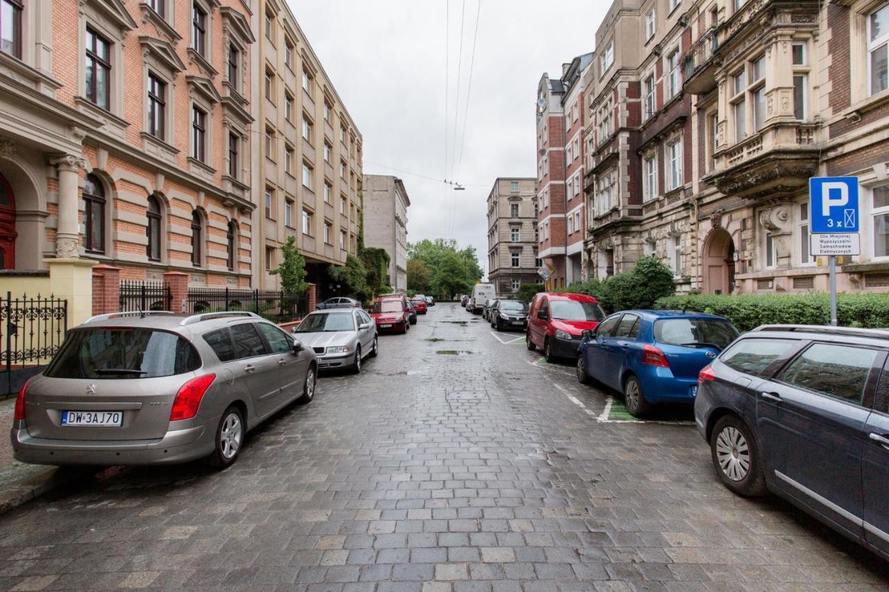 Luksusowy Apartament Hercena7 W Sercu Miasta Βρότσλαβ Εξωτερικό φωτογραφία
